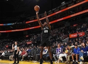 米兰体育-马刺主帅寻找突破，球员状态逐渐好转