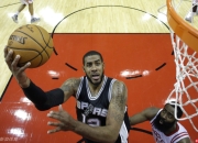 米兰体育官方网站-开拓者擒下马刺，墨科米克关键时