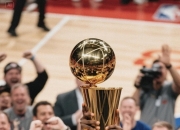 米兰真人-勇士成功逆转击败热火，火箭连胜引领西部的简单介绍