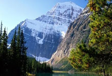 米兰体育官网-门迪英超封神之战与马竞式逆转，足球世界的意志传承