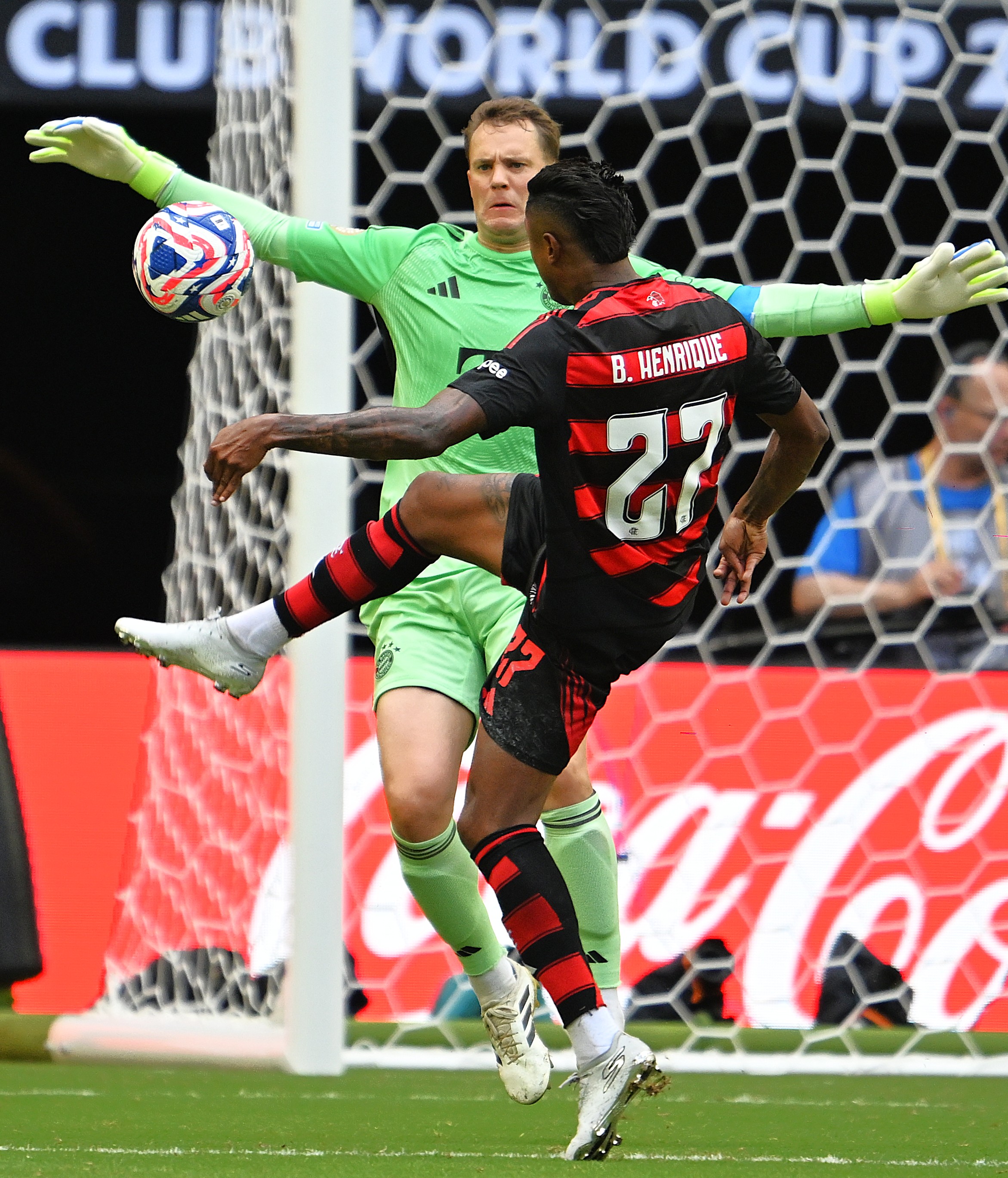 拜仁慕尼黑队成功晋级欧洲足球风云赛事的简单介绍