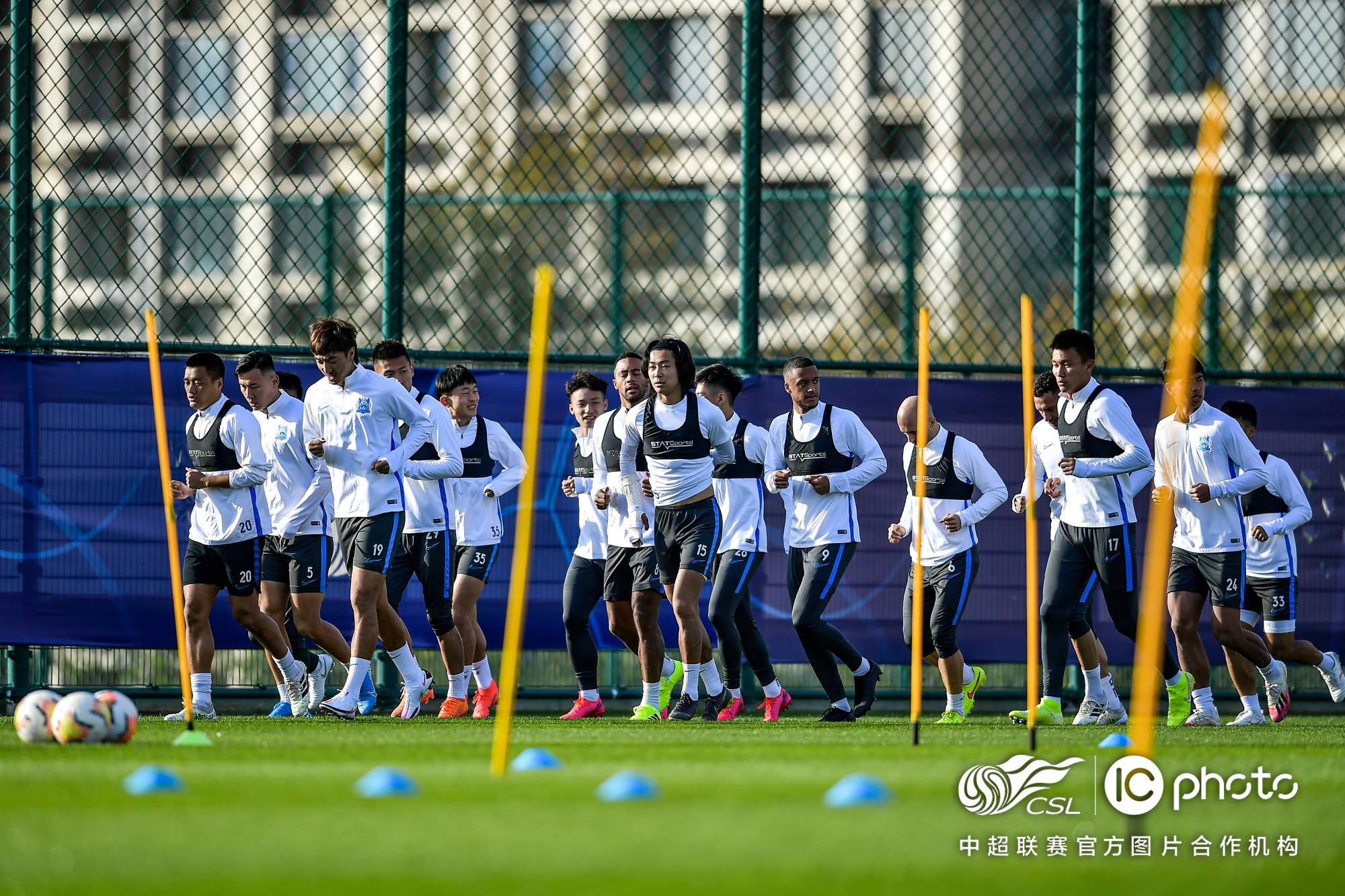 广州富力主场战胜青岛黄海 广州富力主场战胜青岛黄海