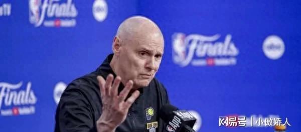 青岛黄海迎战广州富力，激烈对抗不可收拾