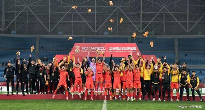 女足亚洲杯赛中中国队表现强劲