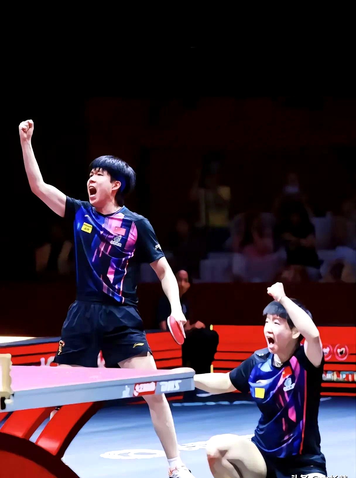 乒乓球选手实力无敌,团体赛上演绝杀 乒乓球选手实力无敌,团体赛上演绝杀