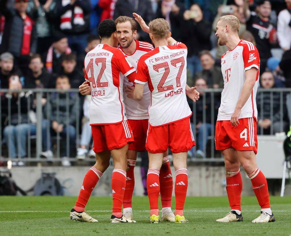 拜仁慕尼黑惨遭多特蒙德逆转 拜仁慕尼黑惨遭多特蒙德逆转