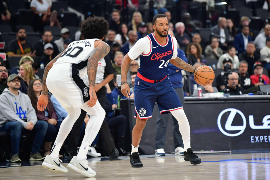 开拓者主场惨败快船,陷入困境的简单介绍 开拓者主场惨败快船,陷入困境的简单介绍