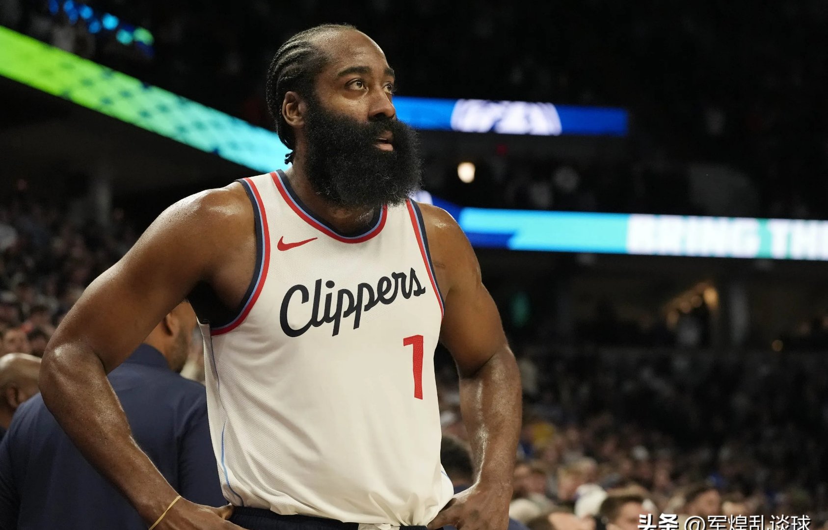 火箭大胜鹈鹕,哈登砍下28分被誉为本赛季最佳表现 火箭大胜鹈鹕,哈登砍下28分被誉为本赛季最佳表现