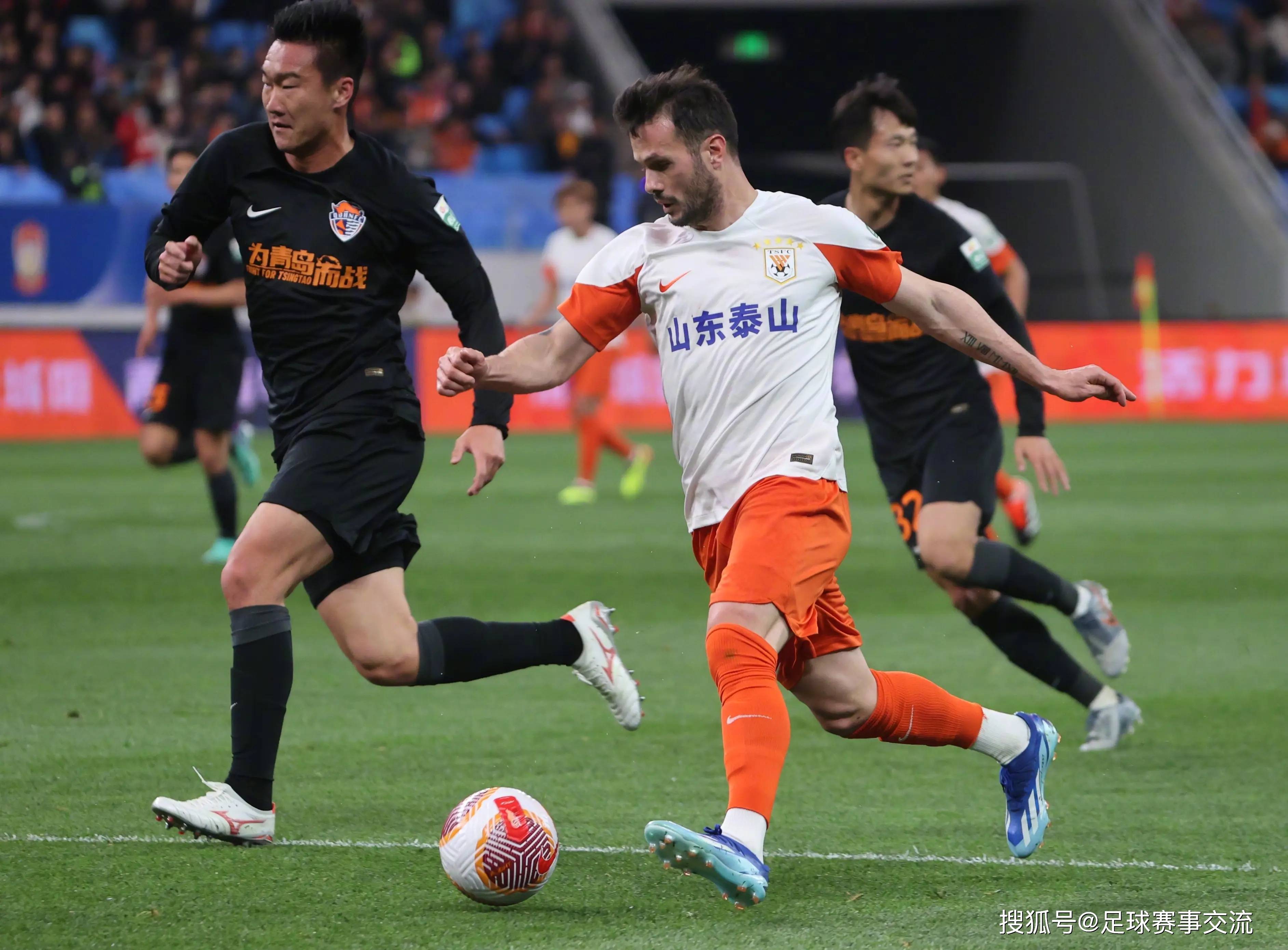 广州恒大胜山东泰山,提前一轮夺得中超联赛冠军 广州恒大胜山东泰山,提前一轮夺得中超联赛冠军