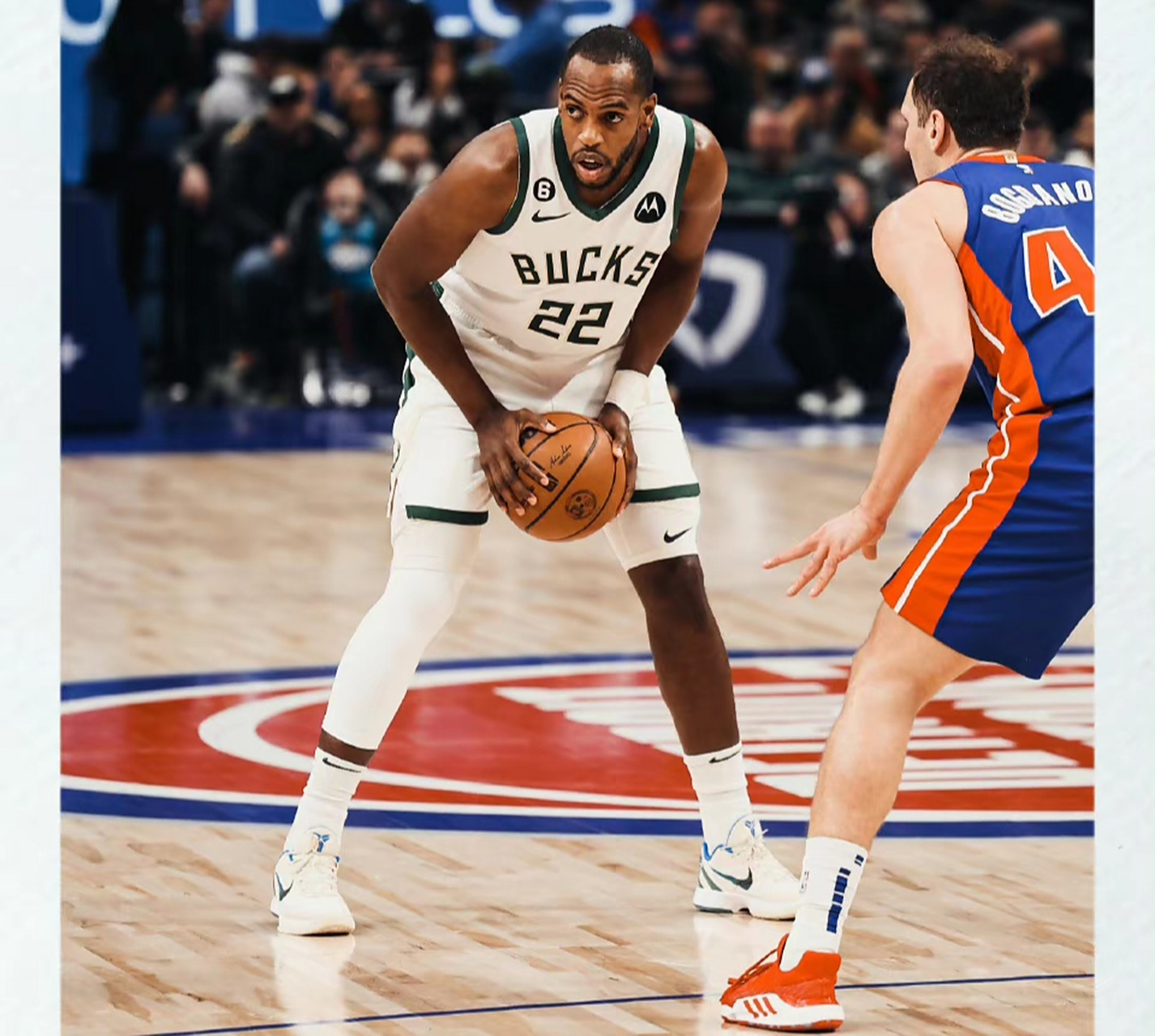 雄鹿大胜活塞，保持不败纪录