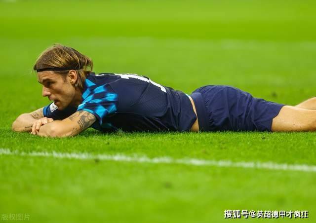 瑞士力克莱比锡红牛，阿尔瓦雷斯高光表现的简单介绍